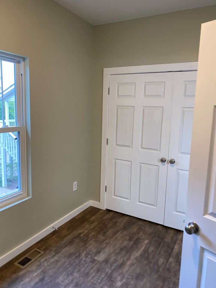 1201 N Lincoln St - Photo 7 of 18