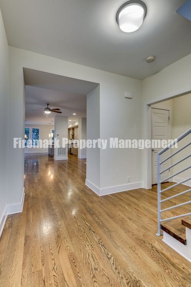 1806 Cahal Ave - Photo 4 of 26