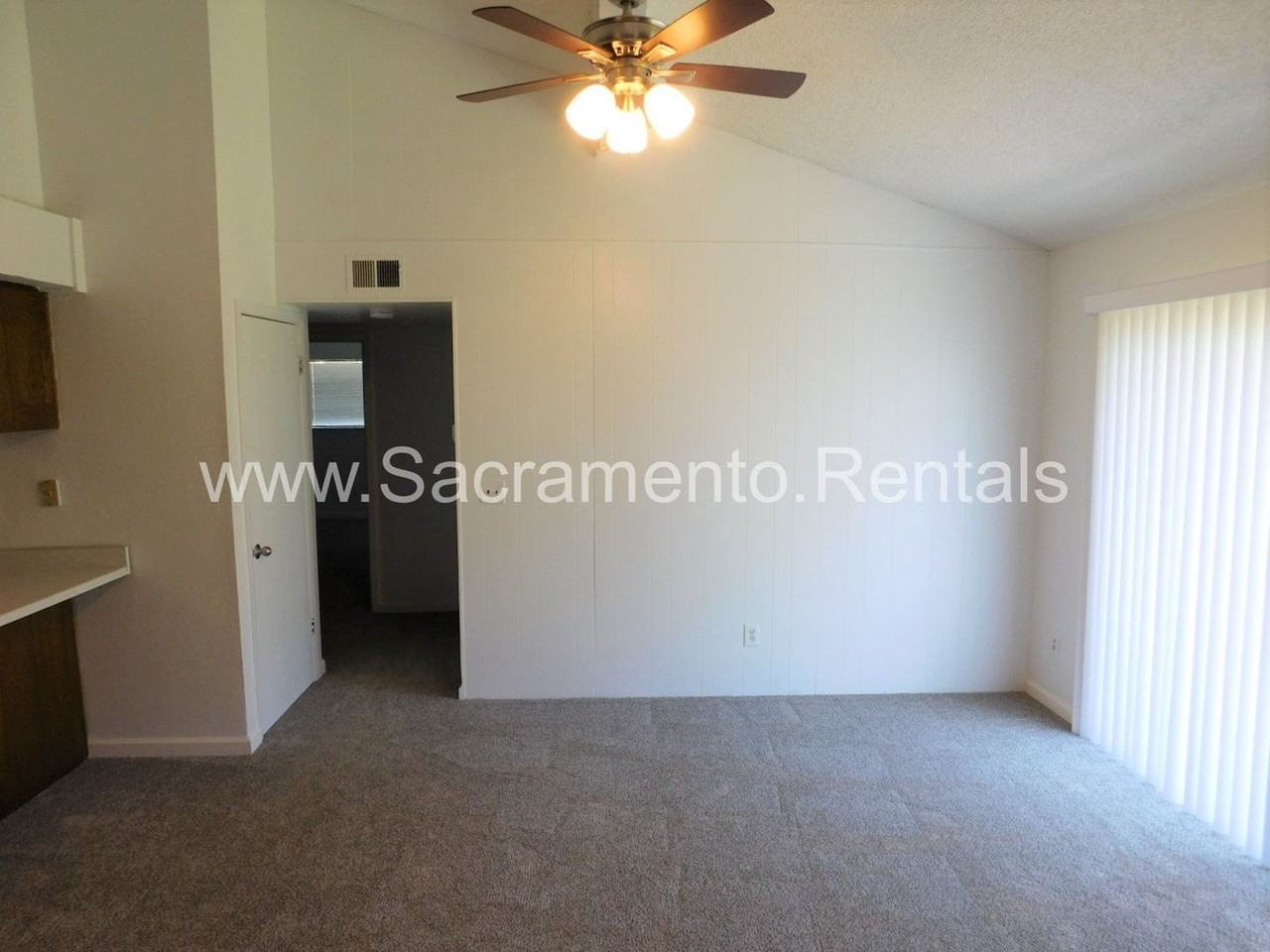 5840 Shelldrake Ct - Photo 4 of 22