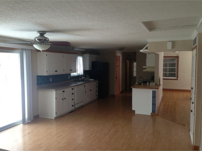 2201 N Salisbury St - Photo 5 of 32