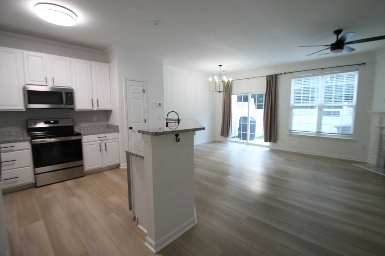 706 Shellstone Pl - Photo 5 of 25