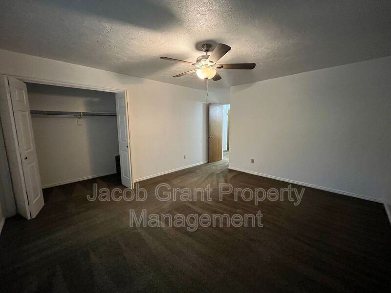 757 Whittier St - Photo 6 of 11