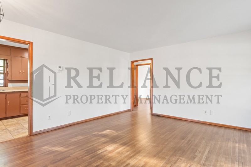 1932 S Battin St - Photo 7 of 25