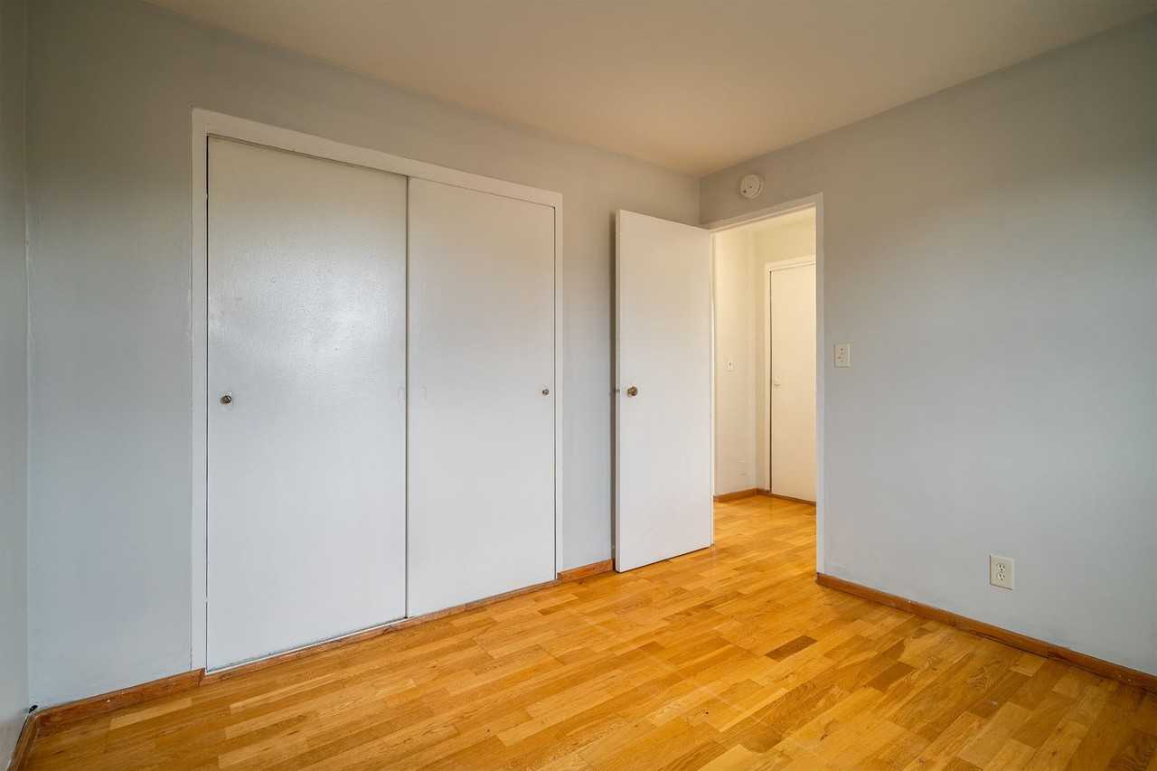 Delaware Ave Apartments - Photo 3 of 7