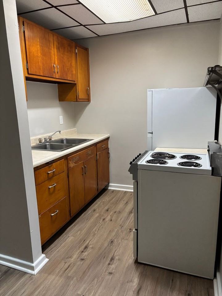 119 Pine Ave - Photo 3 of 5