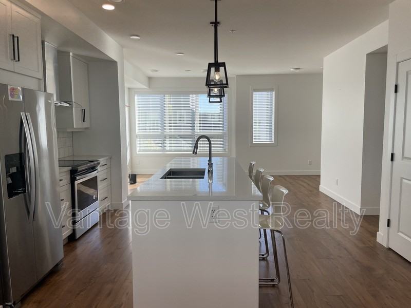 11800 Oceola Rd - Photo 3 of 26