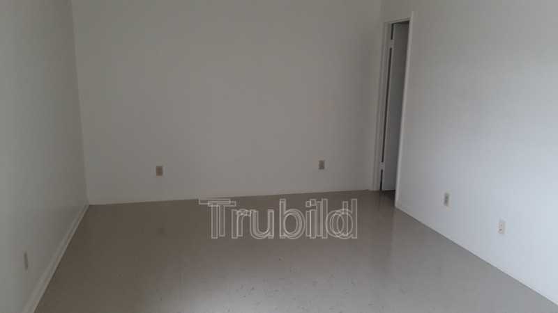 275 Gulfstream Dr - Photo 3 of 9