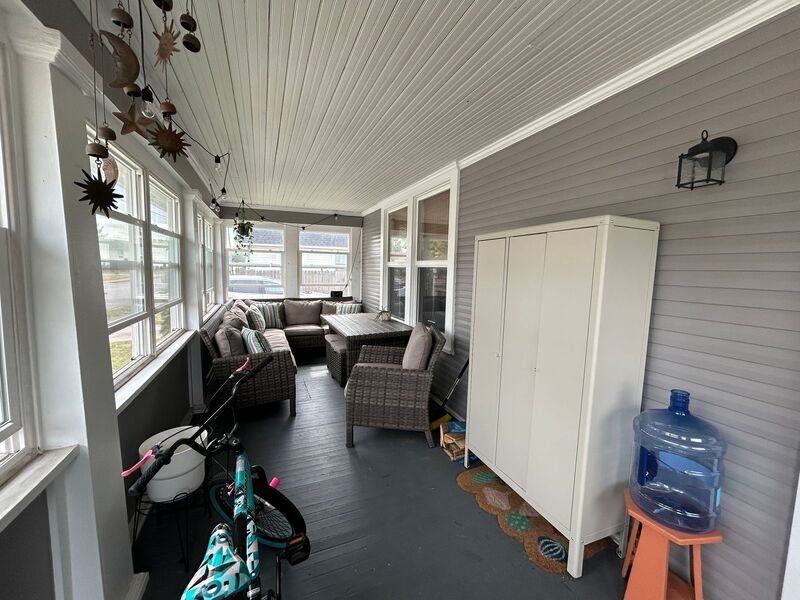 2717 Revere Ave - Photo 3 of 12