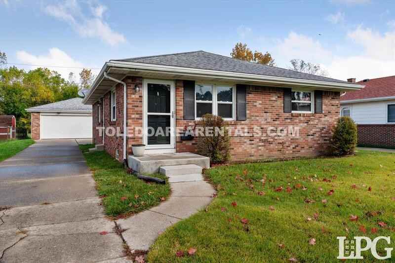 540 Coeli Dr - Photo 2 of 31