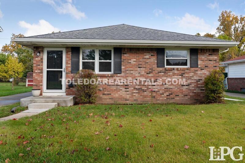 540 Coeli Dr - Photo 3 of 31