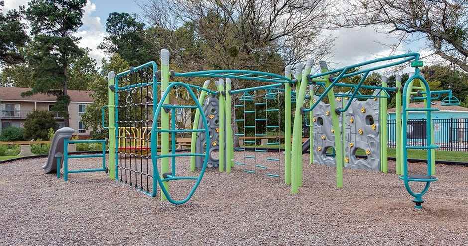 Sparrows Point Townhomes and Apartments - Photo 6 of 56