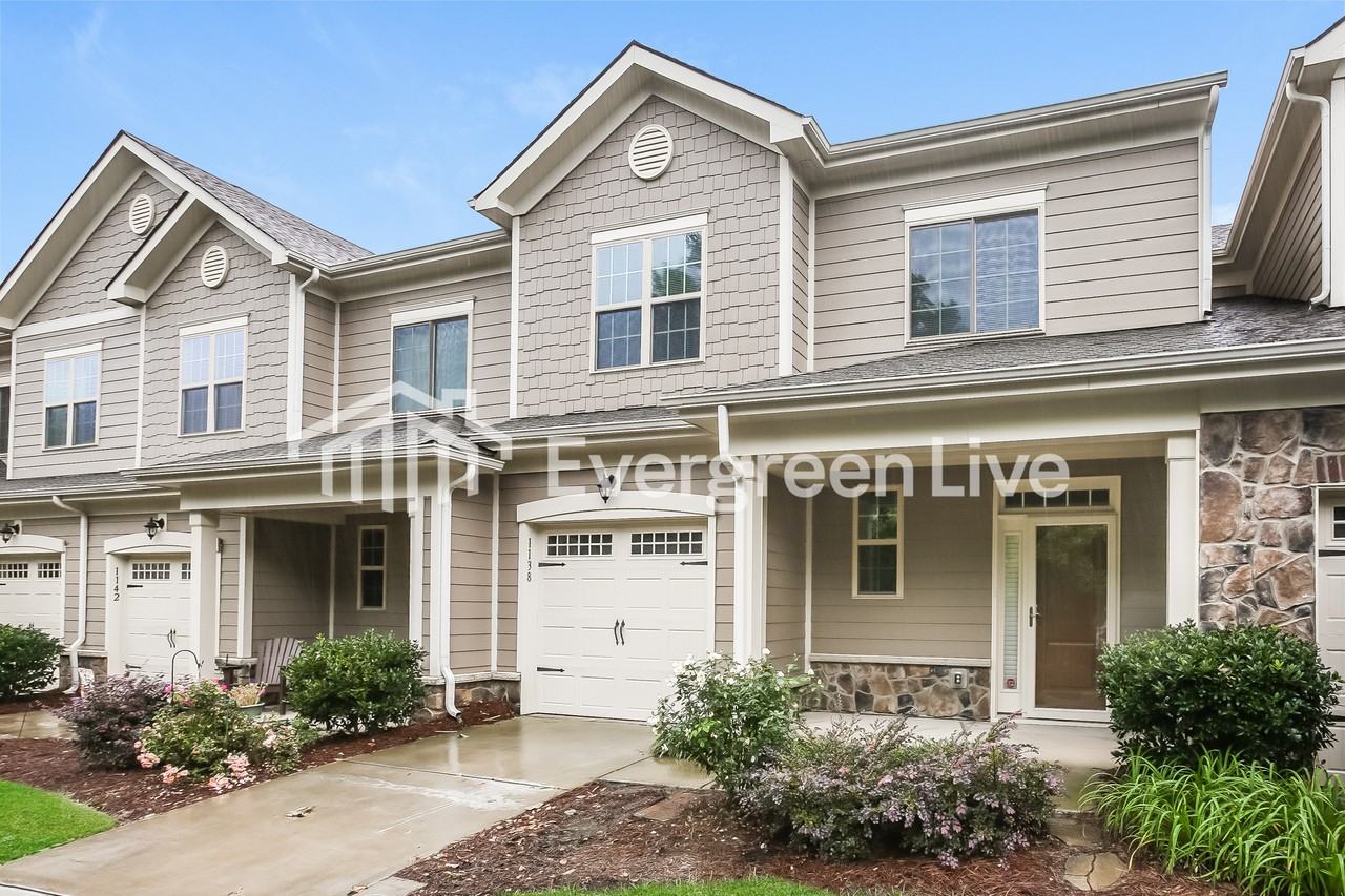 1138 Stuarts Landing Dr - Photo 3 of 15