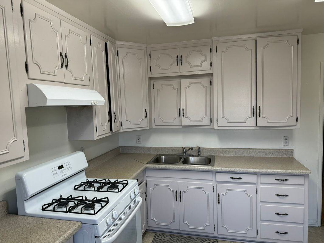 25085 La Mar Rd - Photo 3 of 8