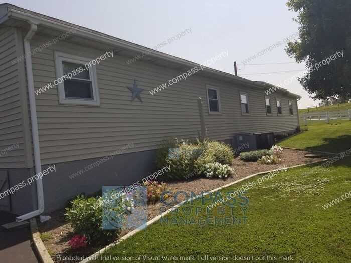 131 Spring Garden Rd - Photo 2 of 15