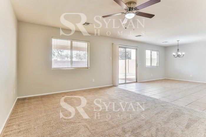 41805 W Sunland Dr - Photo 3 of 15