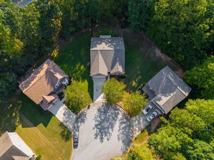 3653 Aberdeen Way - Photo 2 of 32