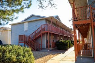 716 Yale Pl #D - Photo 1 of 1