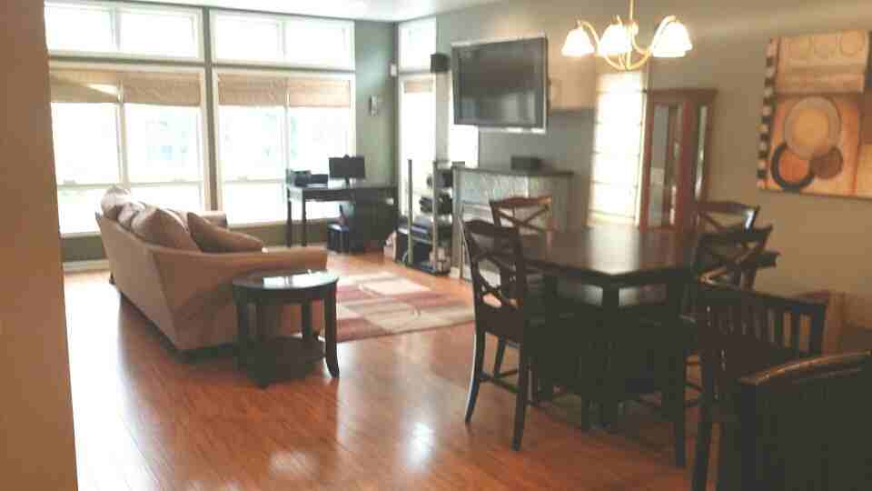 1009 E Pearson St #NA - Photo 2 of 17