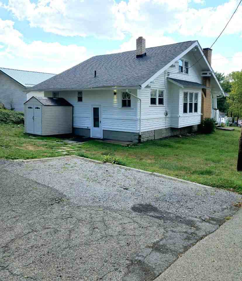 70 W. Walnut Street - Photo 3 of 32