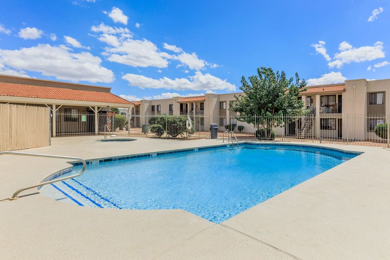 Falcon Court Apartments - Photo 7 of 20