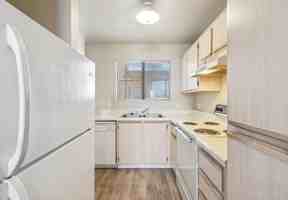 featured image of 3050 Hualapai Mountain Rd