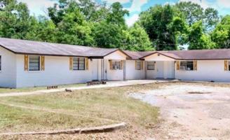 featured image of 412 Cedar Ave