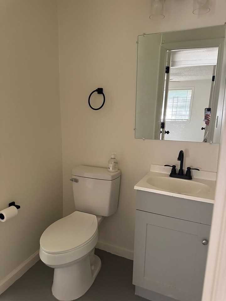 412 Cedar Ave - Photo 3 of 7