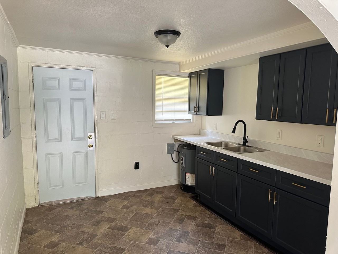 412 Cedar Ave - Photo 7 of 7