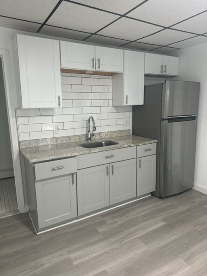 66 Broadway - Photo 5 of 11