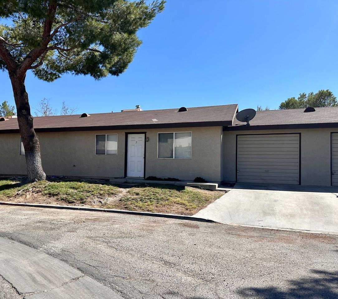 Gateway Villa - Photo 6 of 33