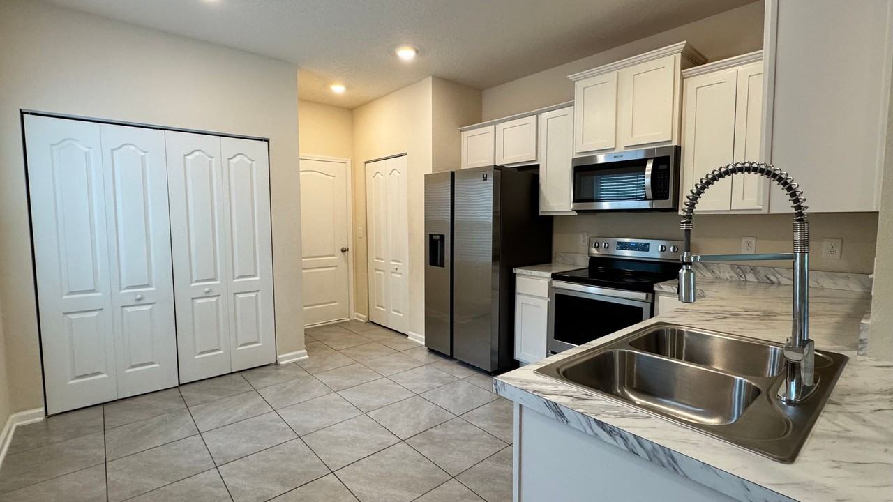 7734 Legacy Trl - Photo 4 of 15