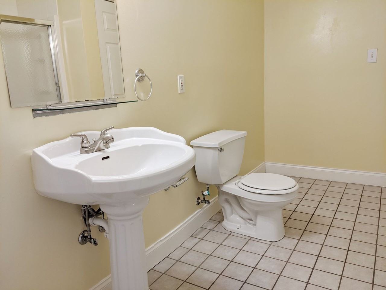 Redmen - Residential - Photo 7 of 21
