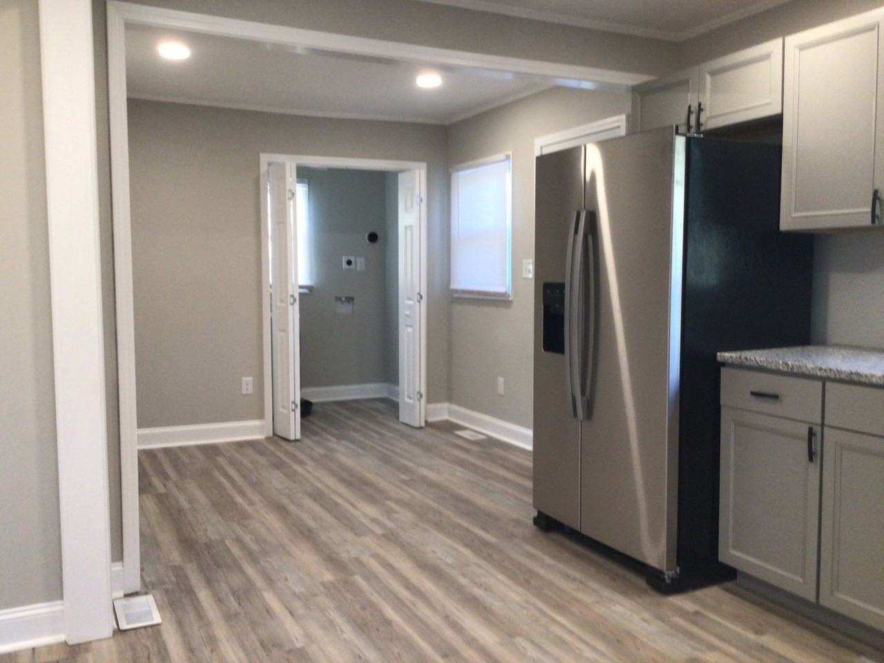 816 Margrace Rd - Photo 5 of 13