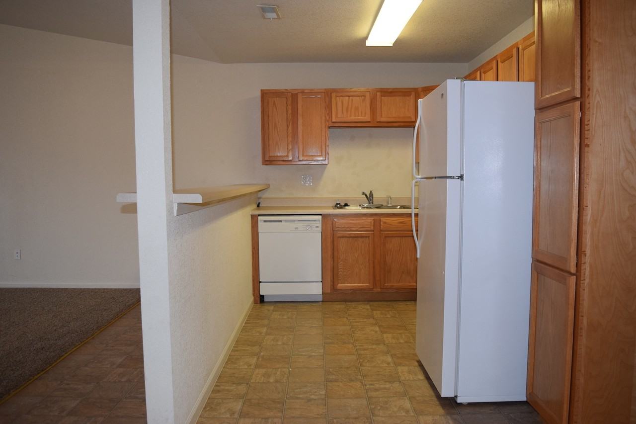 21050A Homer St - Photo 5 of 22