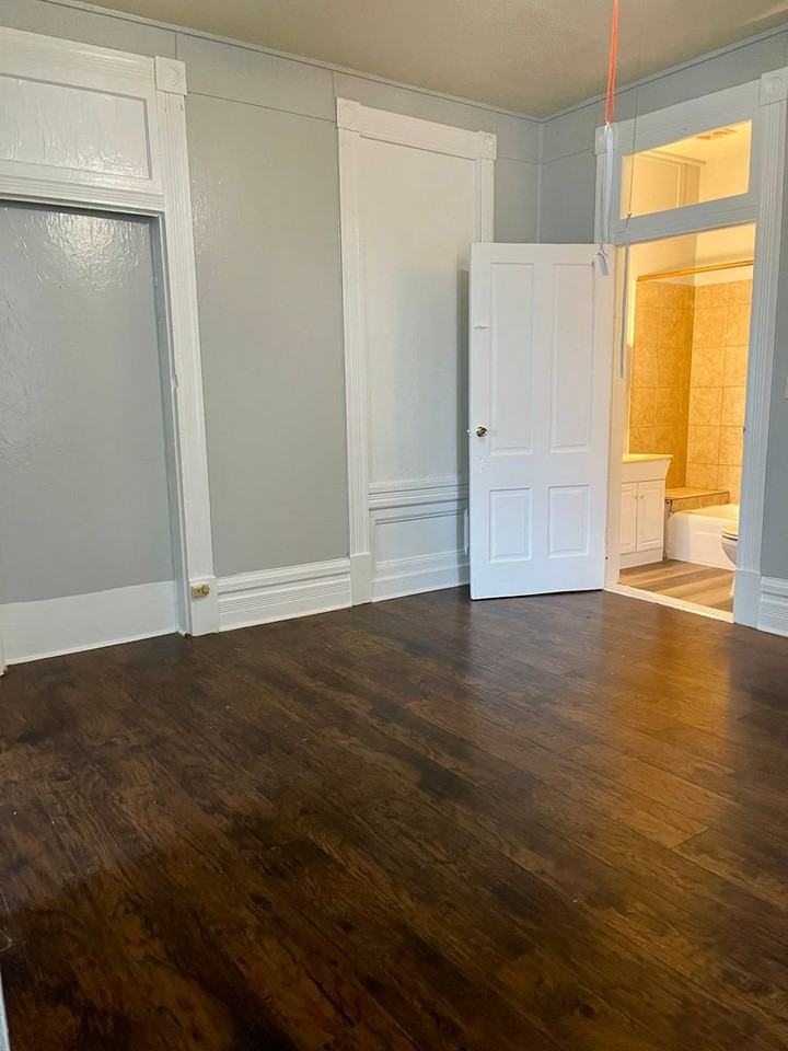 1704 ave L - Photo 3 of 5