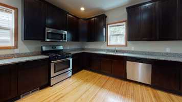 featured image of 1018 16th Ave Se