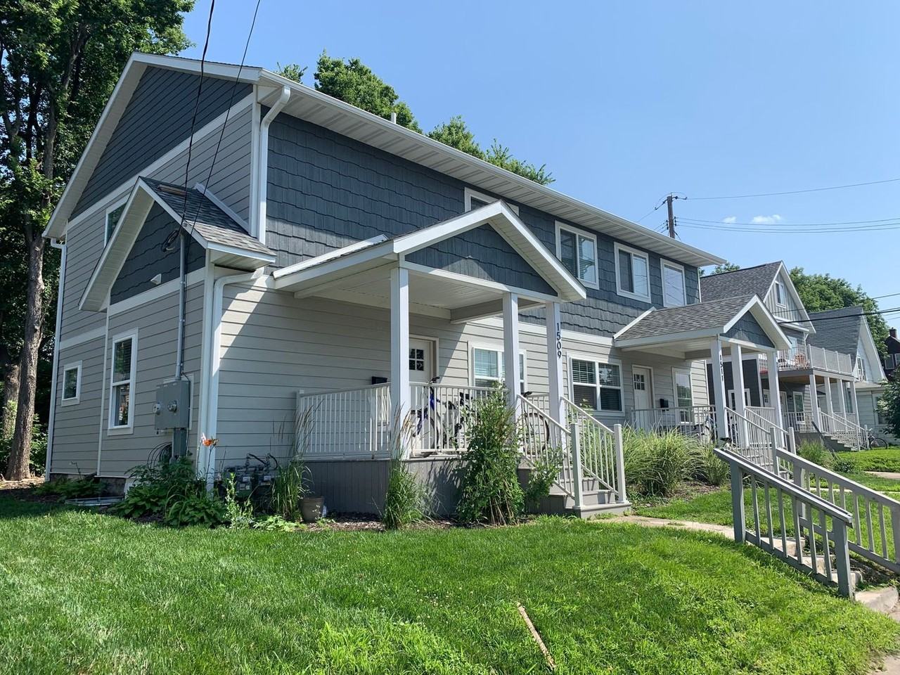 1509 Rollins Ave Se - Photo 5 of 11