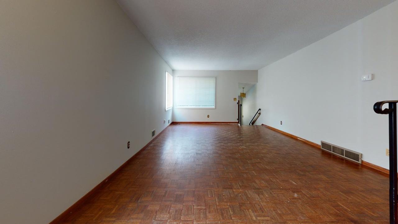 408-410 8th St SE - Photo 4 of 14
