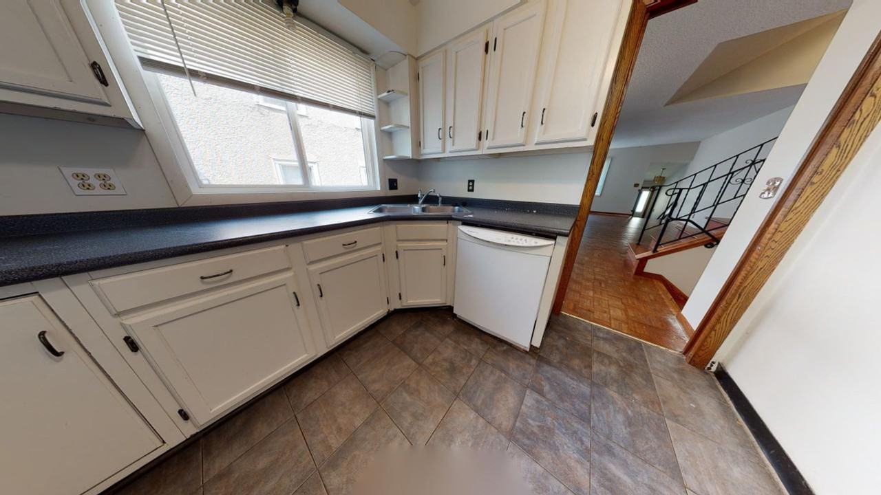 408-410 8th St SE - Photo 6 of 14