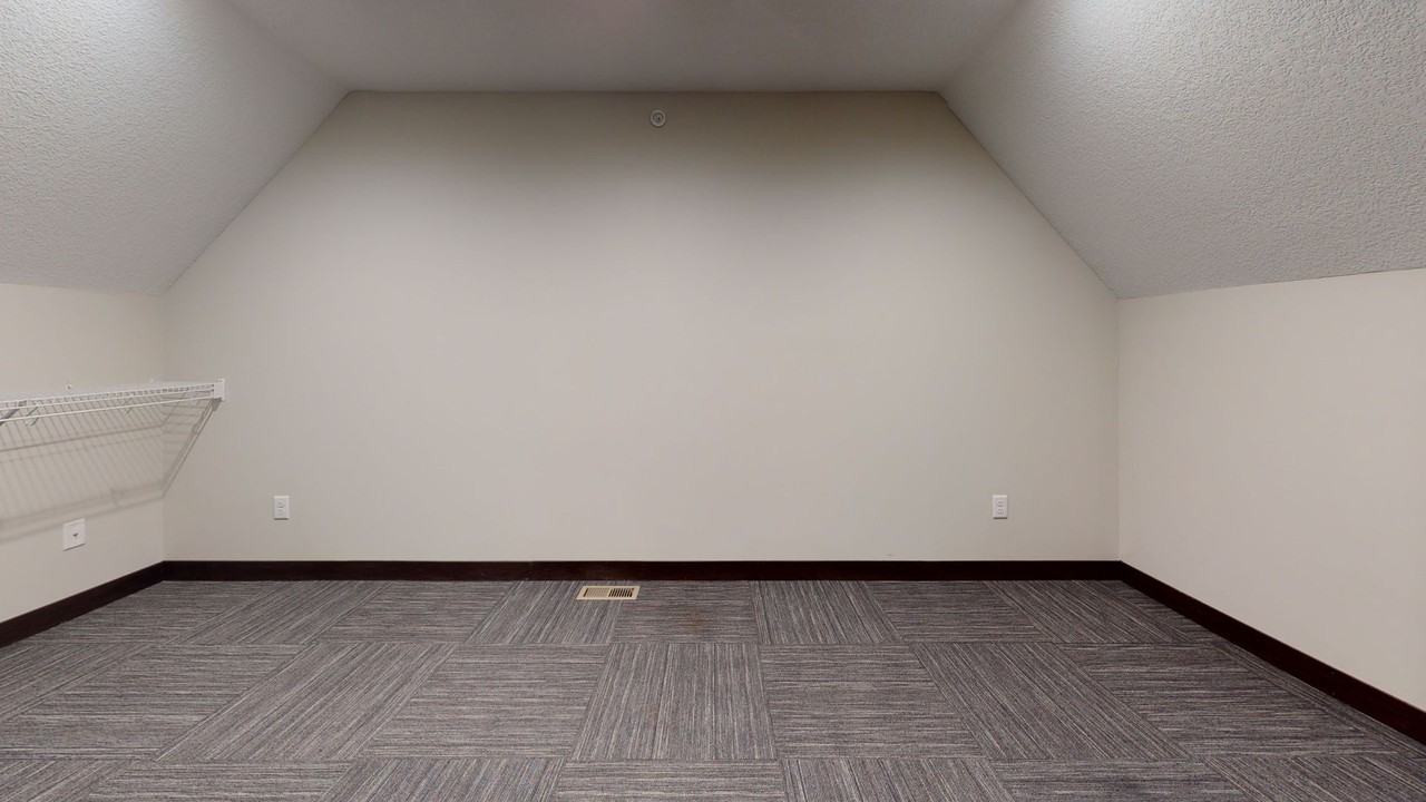 505 8th St SE - Photo 5 of 19