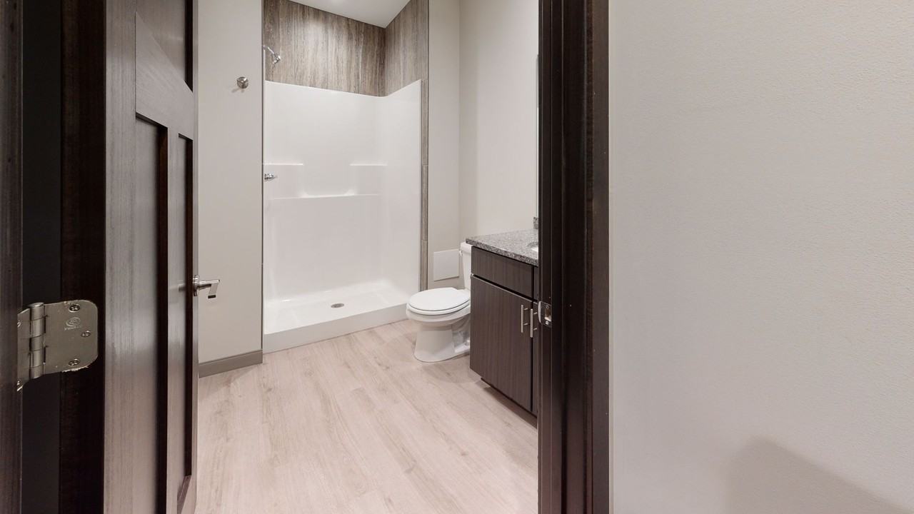 505 8th St SE - Photo 5 of 16