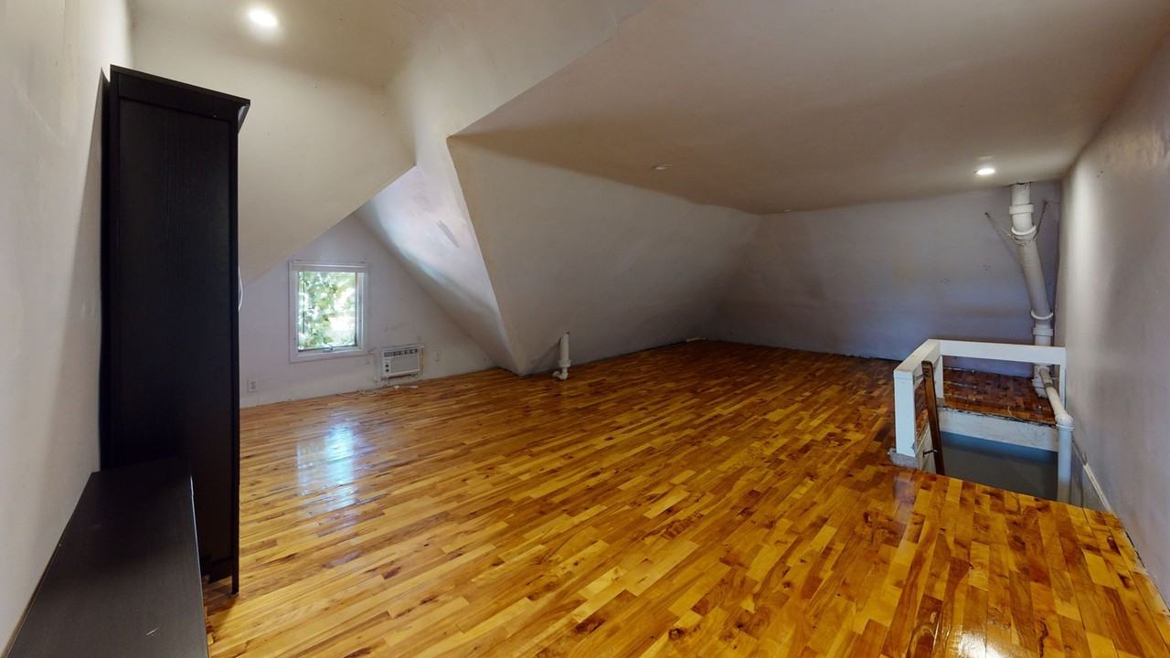 1409 5th St SE - Photo 5 of 14