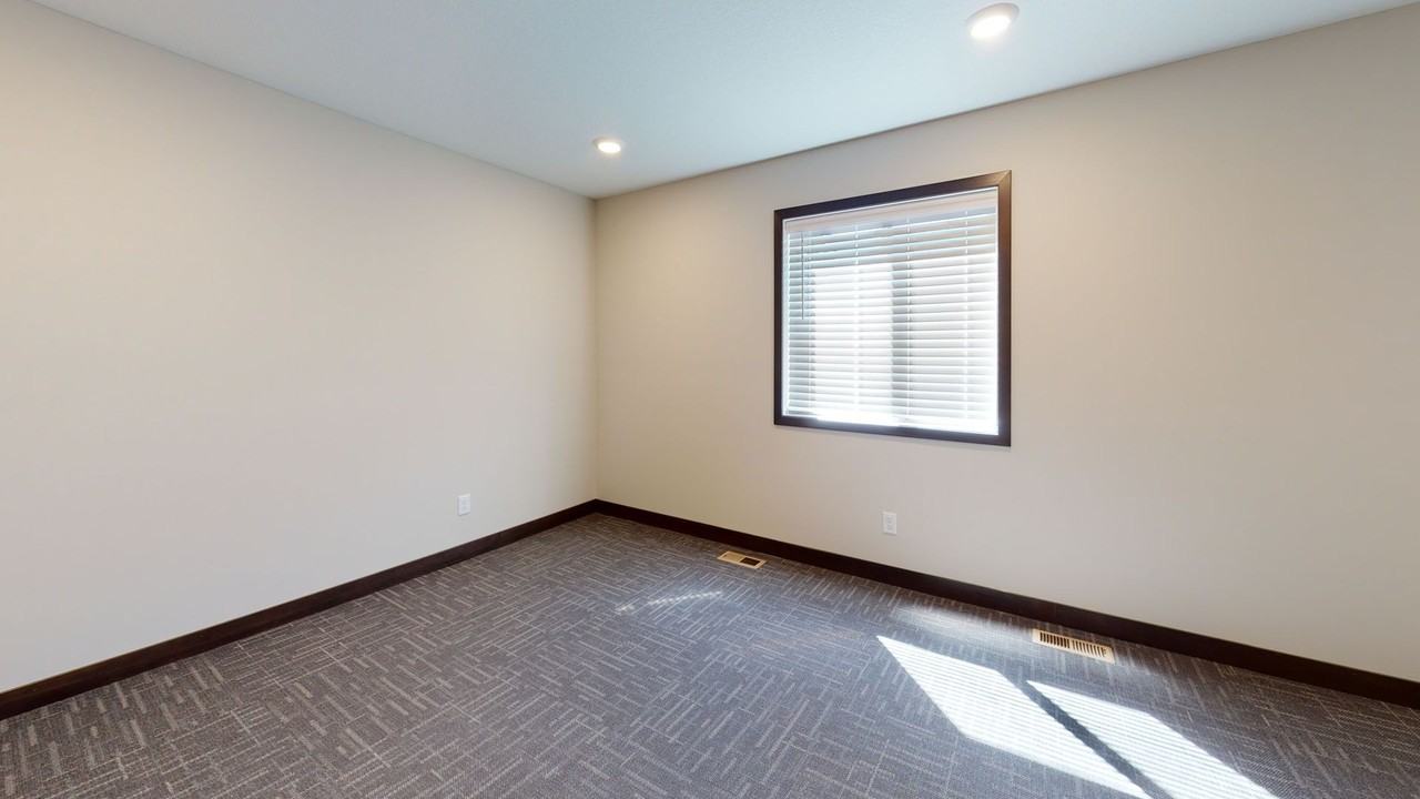 1014 16th Ave SE Duplex - Photo 7 of 14