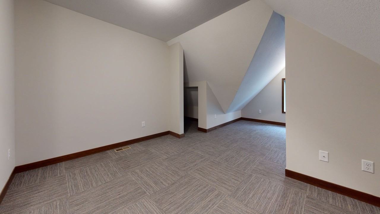 1107 7th St. SE - Photo 6 of 20