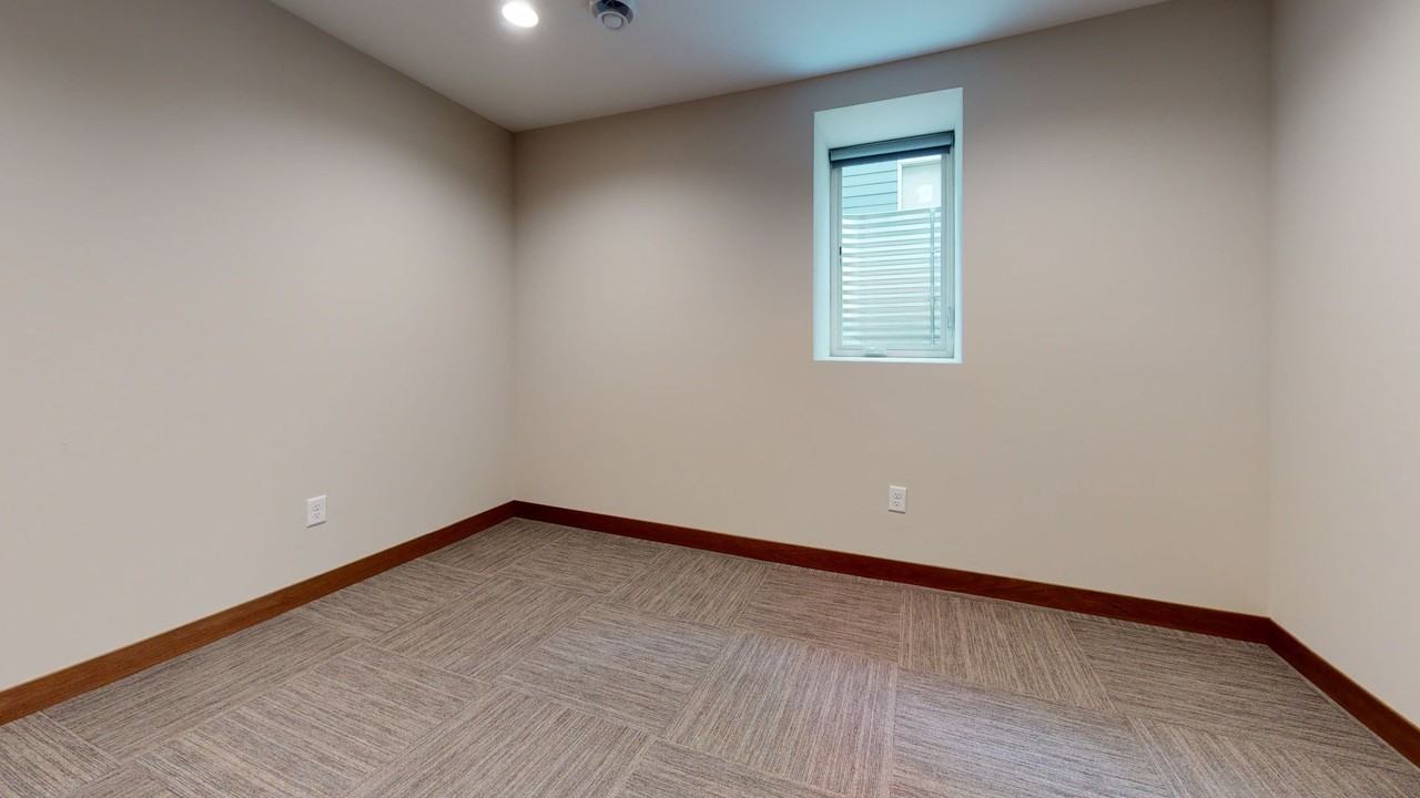 1107 7th St. SE - Photo 7 of 20