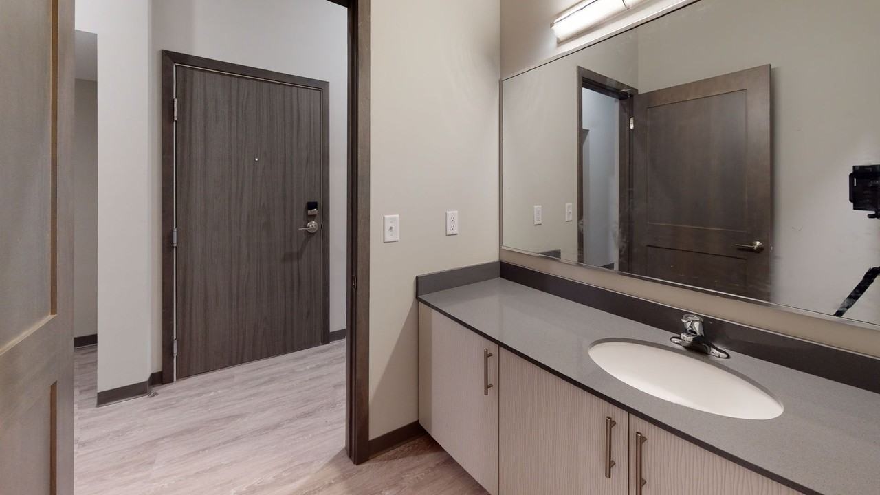 2622 Essex - Photo 7 of 10