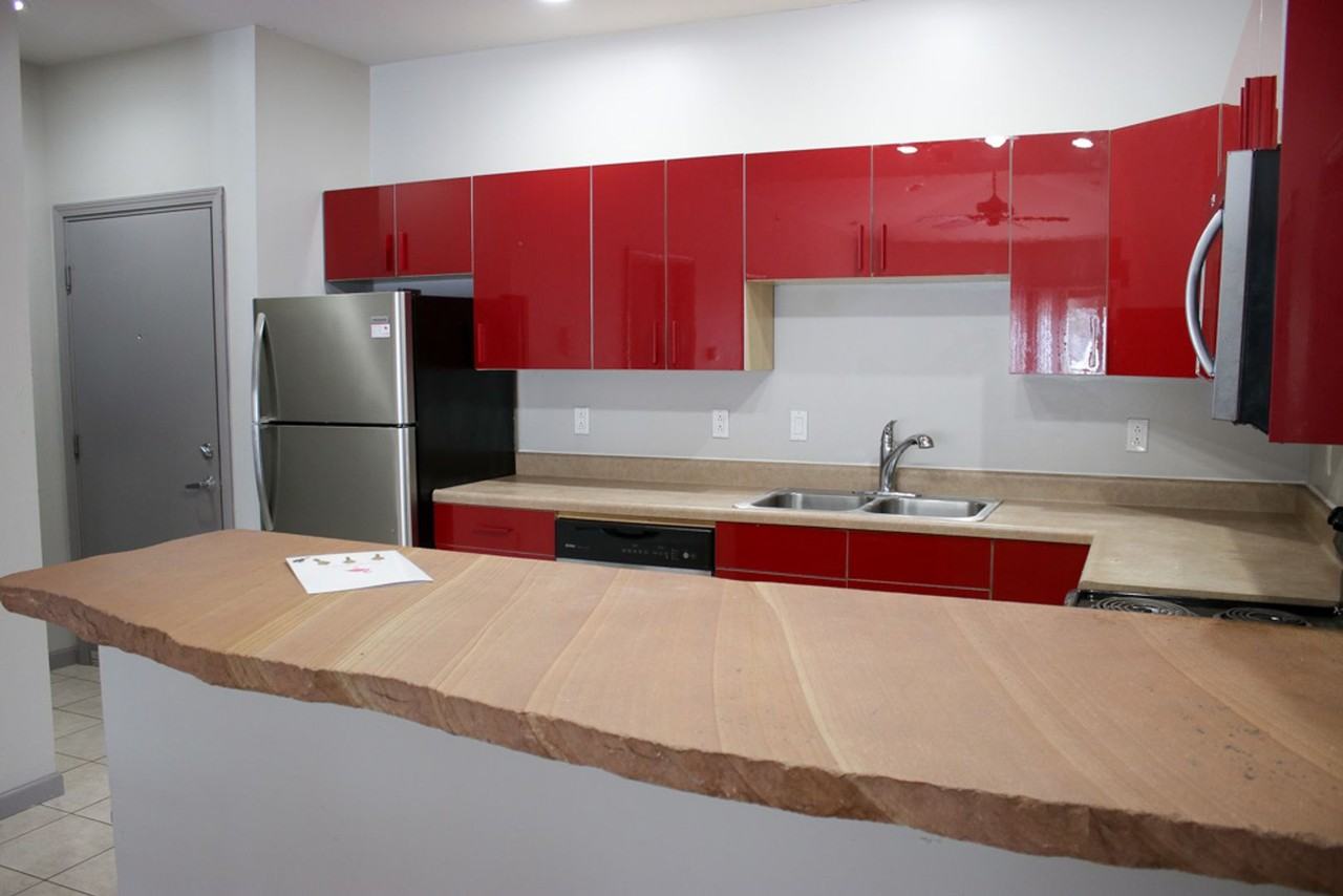 401 W Springfield - Photo 5 of 17