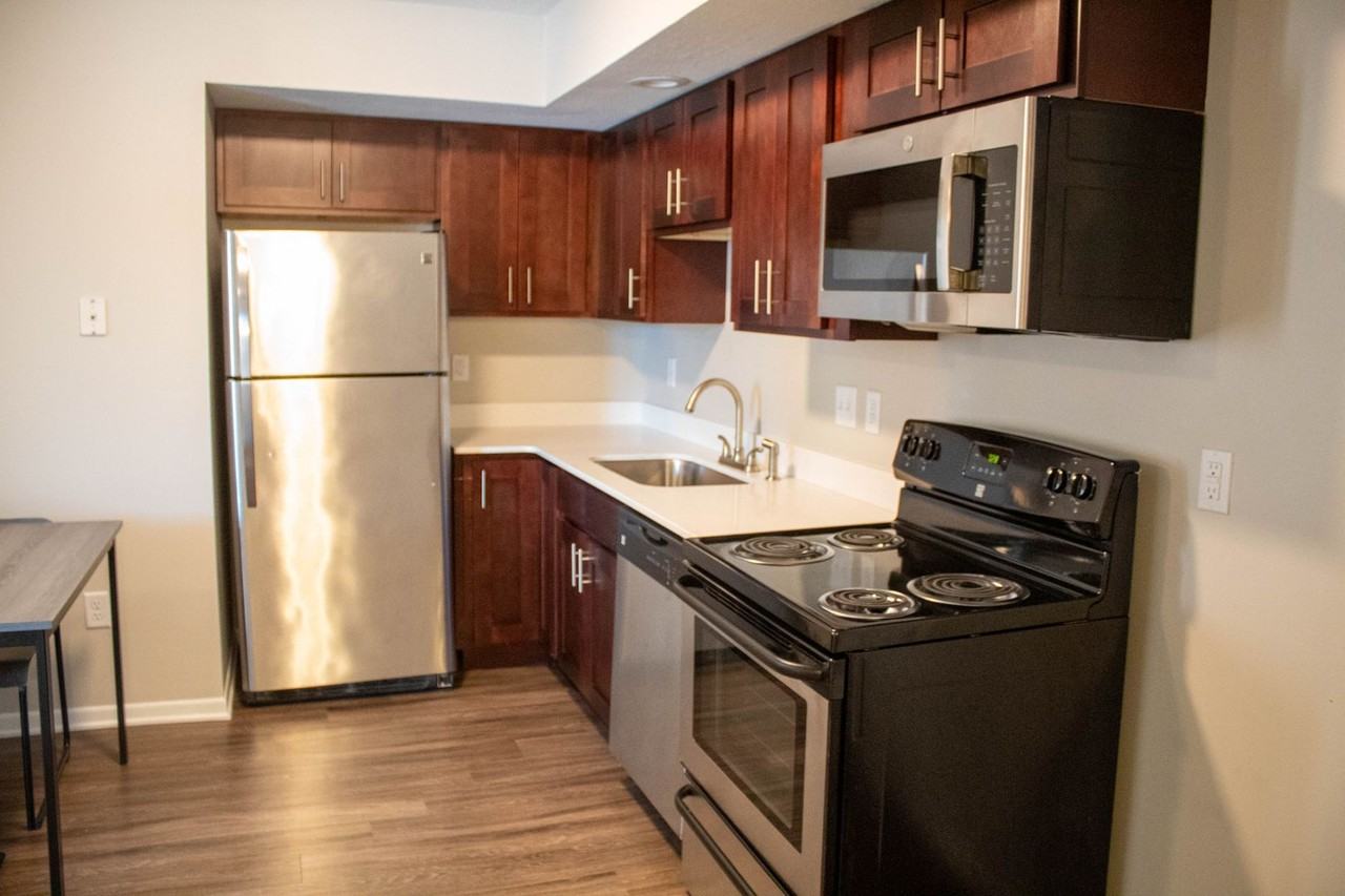 408 E Springfield - Photo 7 of 40