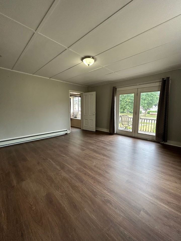 409 West Ave S - Photo 5 of 7
