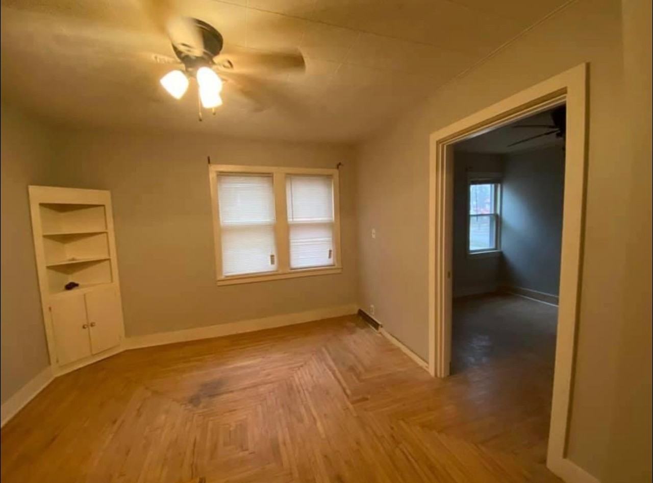 1527 Ferry St - Photo 2 of 9